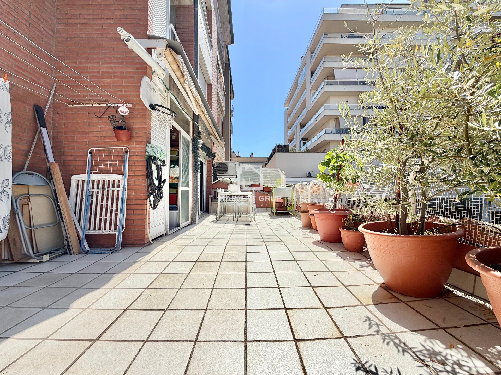 Piso en Girona, venta — foto 2